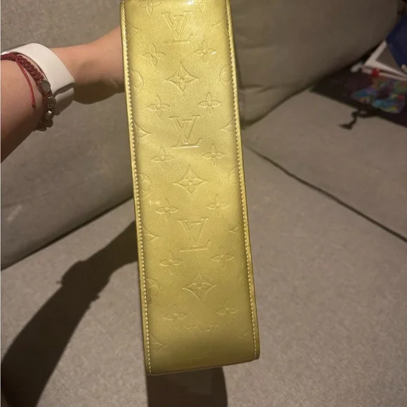 Louis Vuitton Houston Tote Lime Yellow Leather Monogram Vernis - Picture 7 of 15